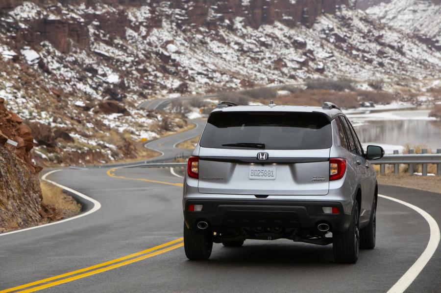  Honda Passport 2019 года  (фото 37 из 53)